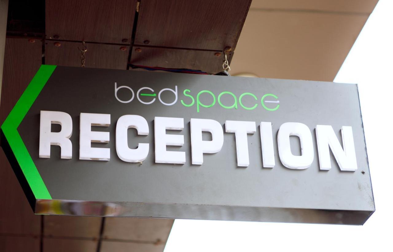 מנגלור Bedspace- Capsule Ac Hotel מראה חיצוני תמונה
